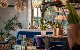 Golden Tulip Lyon Ouest Techlid